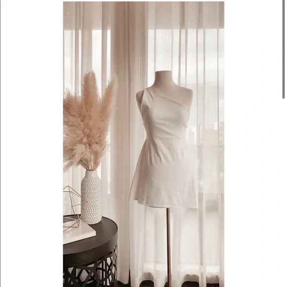 One Shoulder Backless Dress - Picture 5 of 8